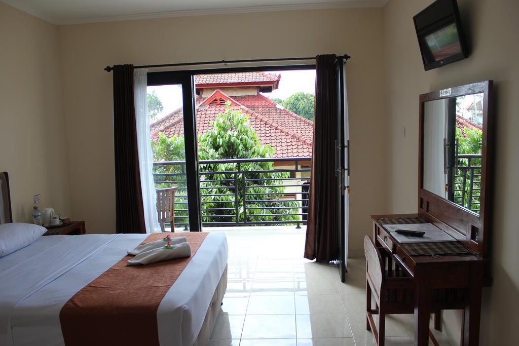 Hotel Puri Nusantara Kuta Lombok Exterior foto
