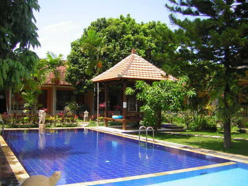 Hotel Puri Nusantara Kuta Lombok Exterior foto